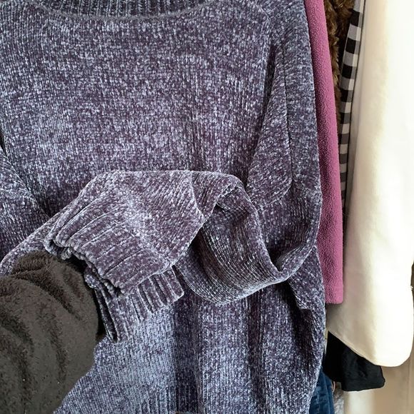 SUPER SOFT BLUE Sweater - Picture 4 of 5